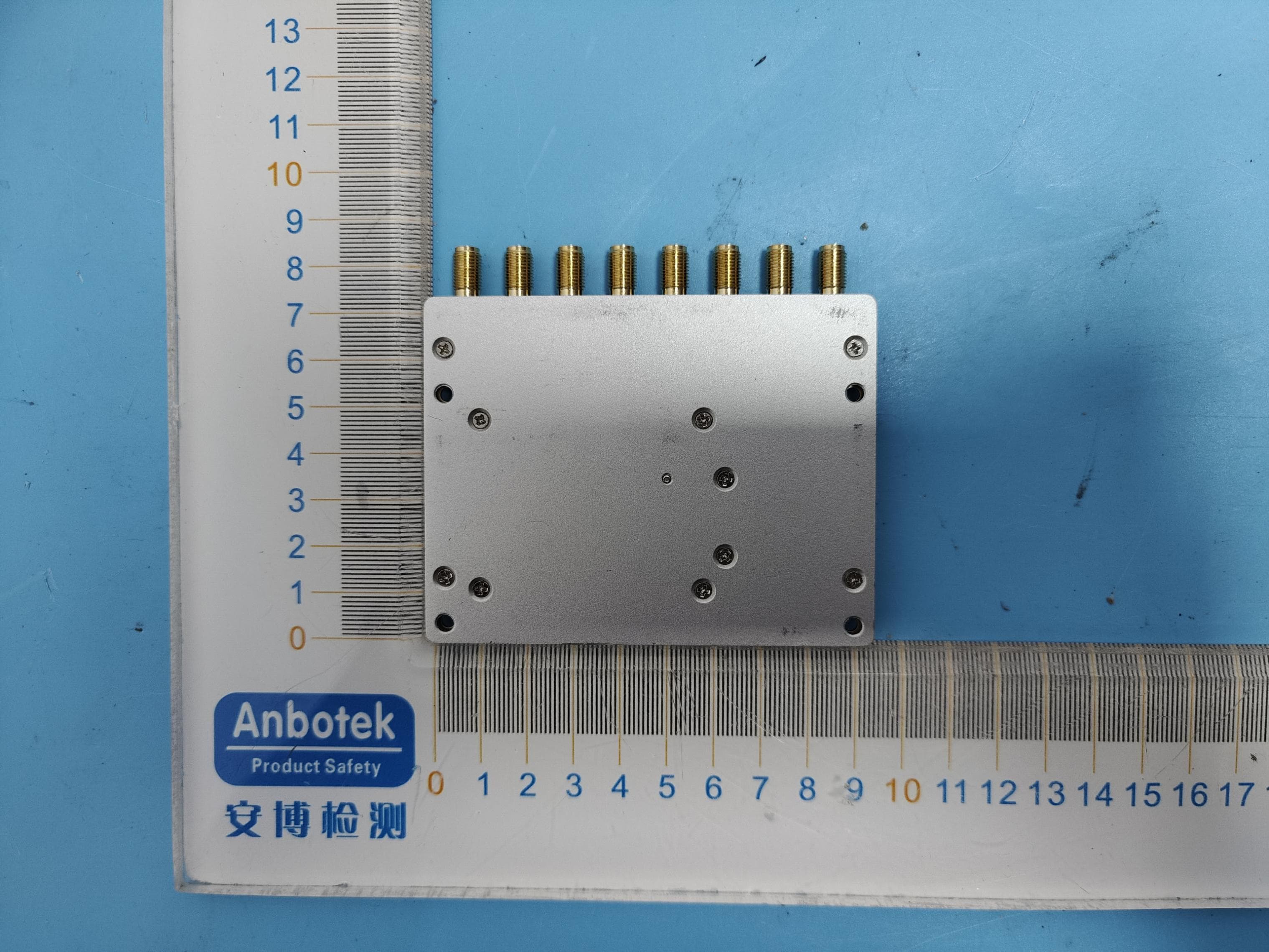 RFID module - FCC ID NXY-SIM7300 - MYLAPS BV