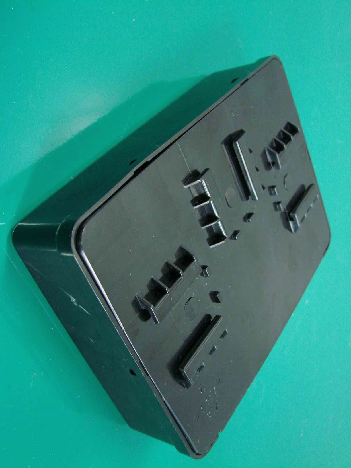 REMOTE KEYLESS ENTRY SYSTEM (receiver) - FCC ID NYOSEKS-KM08RX - MOBASE ELECTRONICS CO., LTD.