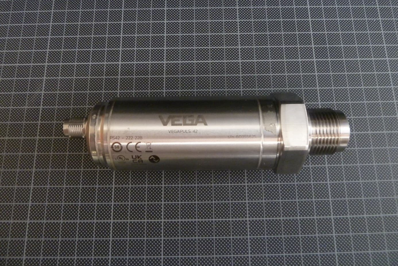 VEGAPULS 42 radar sensor for continuous level measurement - FCC ID O6QPS40W - VEGA Grieshaber KG