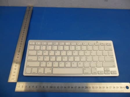 Bluetooth Keyboard - FCC ID OMERDBTKB - Shenzhen W.Rider Technology Co., Ltd.
