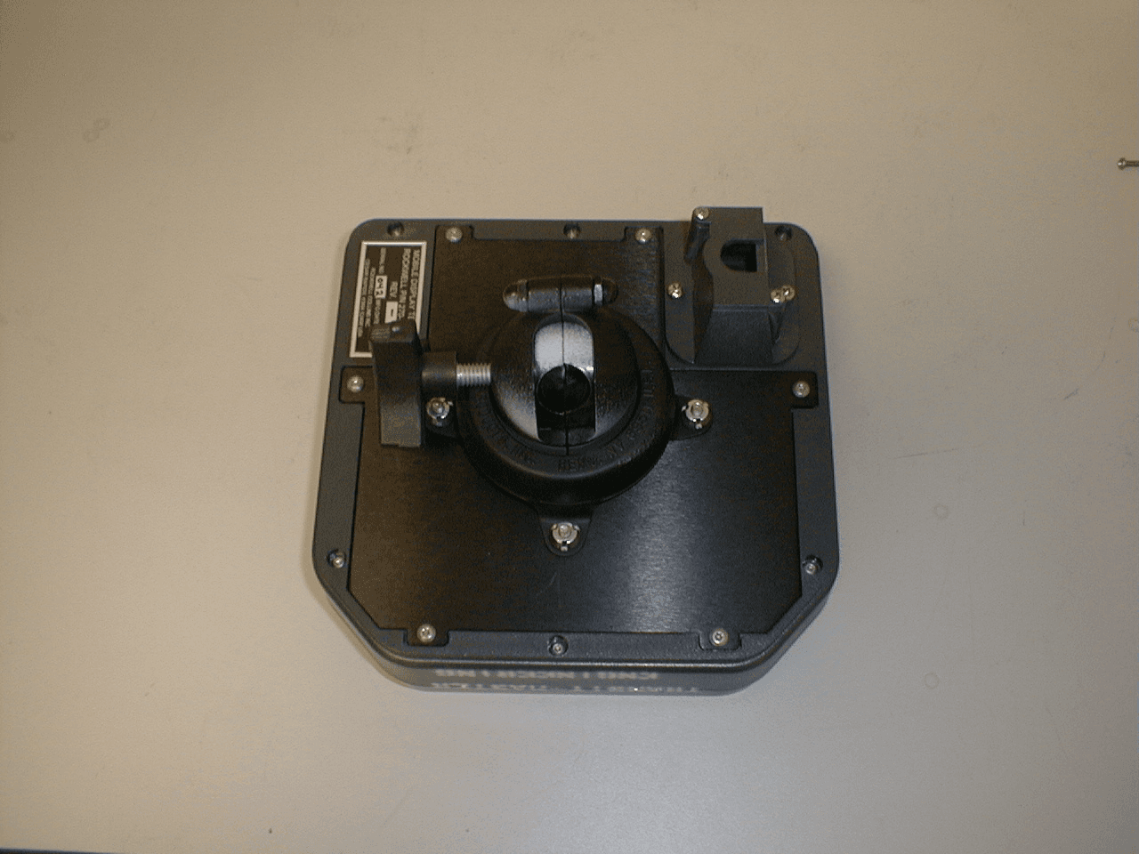 DSS - Part 15 Spread Spectrum Transmitter - FCC ID ONIRVLU - Rockwell Collins, Inc.
