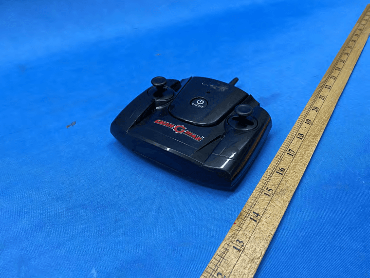1/12 R/C Cars - FCC ID OTM-8807520-24GTX - KIDZTECH TOYS MANUFACTURING LTD