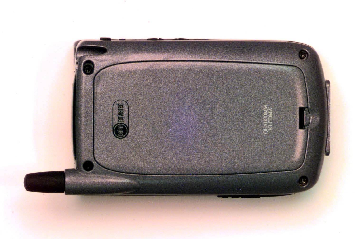 7135 Trimode Cellular Phone with PDA - FCC ID OVFKWC-7135 - Kyocera International, Inc