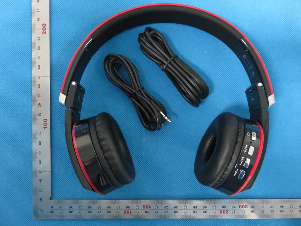 Bluetooth Headphones - FCC ID OYCH010 - Dongguan Taide Industrial Co., Ltd.