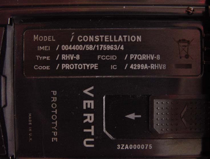 Quad Band GSM Cell Phone with Bluetooth - FCC ID P7QRHV-8 - Vertu
