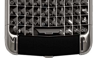 GSM 850/1900/900/1800 Cellular Telephone with WLAN and BT - FCC ID P7QRM-582V - Vertu