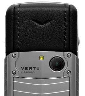 GSM 850/900/1800/1900/WCDMA w/BT - FCC ID P7QRM-589V - Vertu