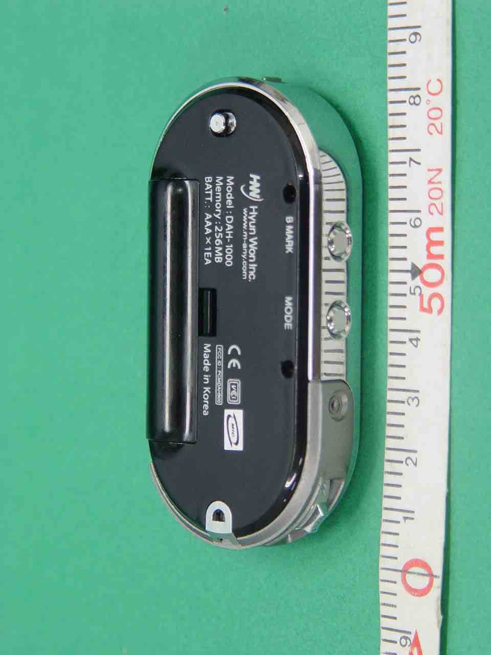 MP3 PLAYER (WITH FM RADIO) - FCC ID PCMDAH1000 - Hyun Won Inc.
