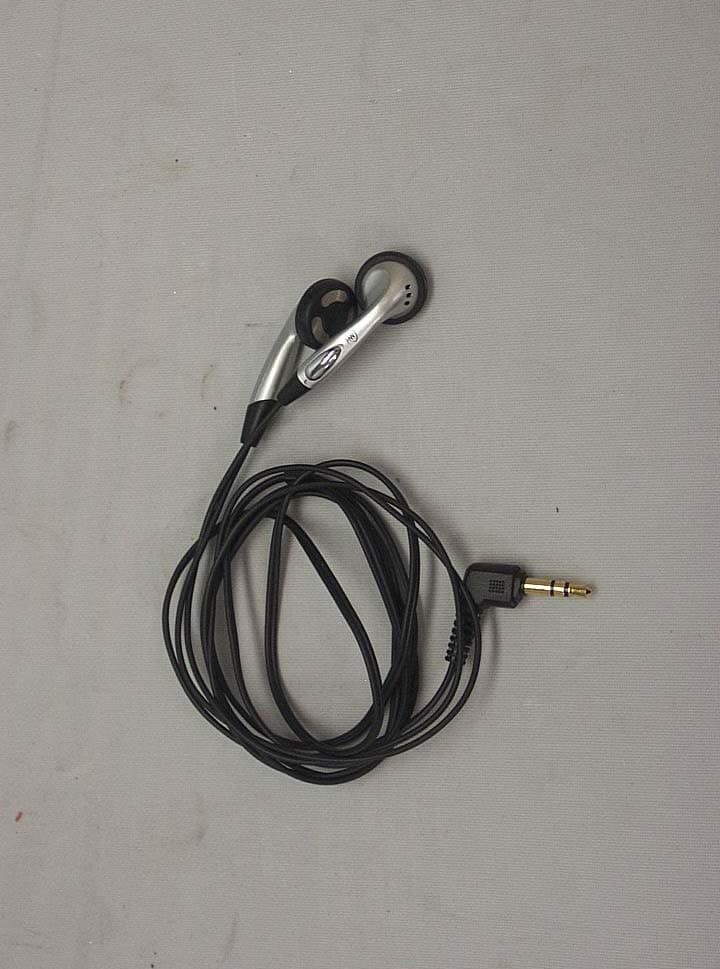 MP3 Player - FCC ID PCMDAH520 - Hyun Won Inc.