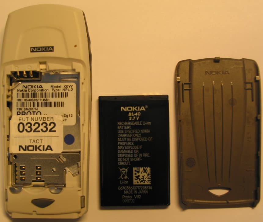 GSM Mobile Phone - FCC ID PPINPL-2 - Microsoft Corporation