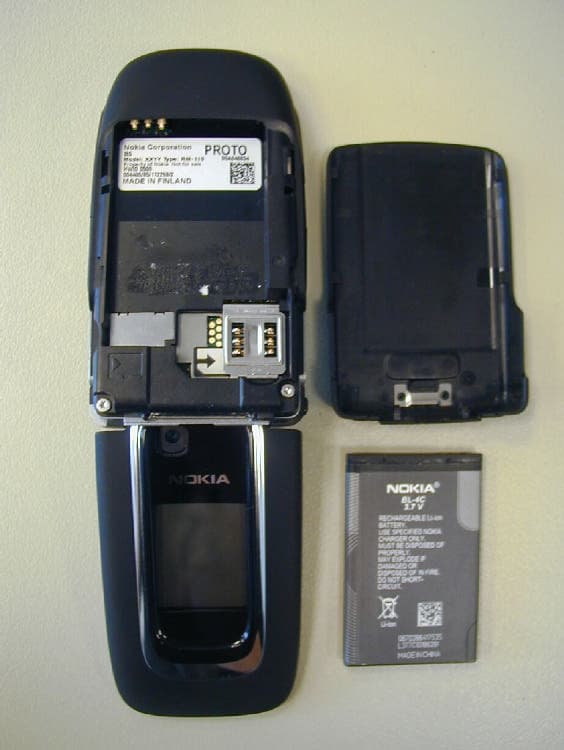 GSM 850/900/1800/1900MHz Cellphone w/BT - FCC ID PPIRM-115 - Microsoft Corporation