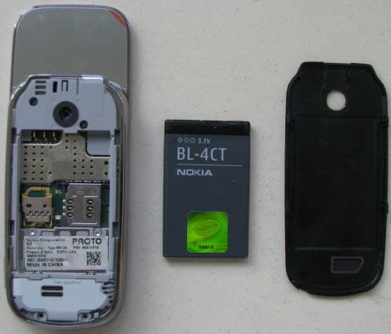 GSM/WCDMA cellular phone w/BT - FCC ID PPIRM-604 - Microsoft Corporation