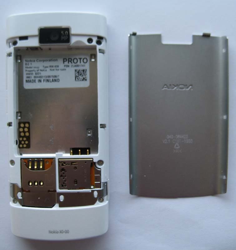 GSM/WCDMA cellular phone w/BT, WLAN - FCC ID PPIRM-639 - Microsoft Corporation