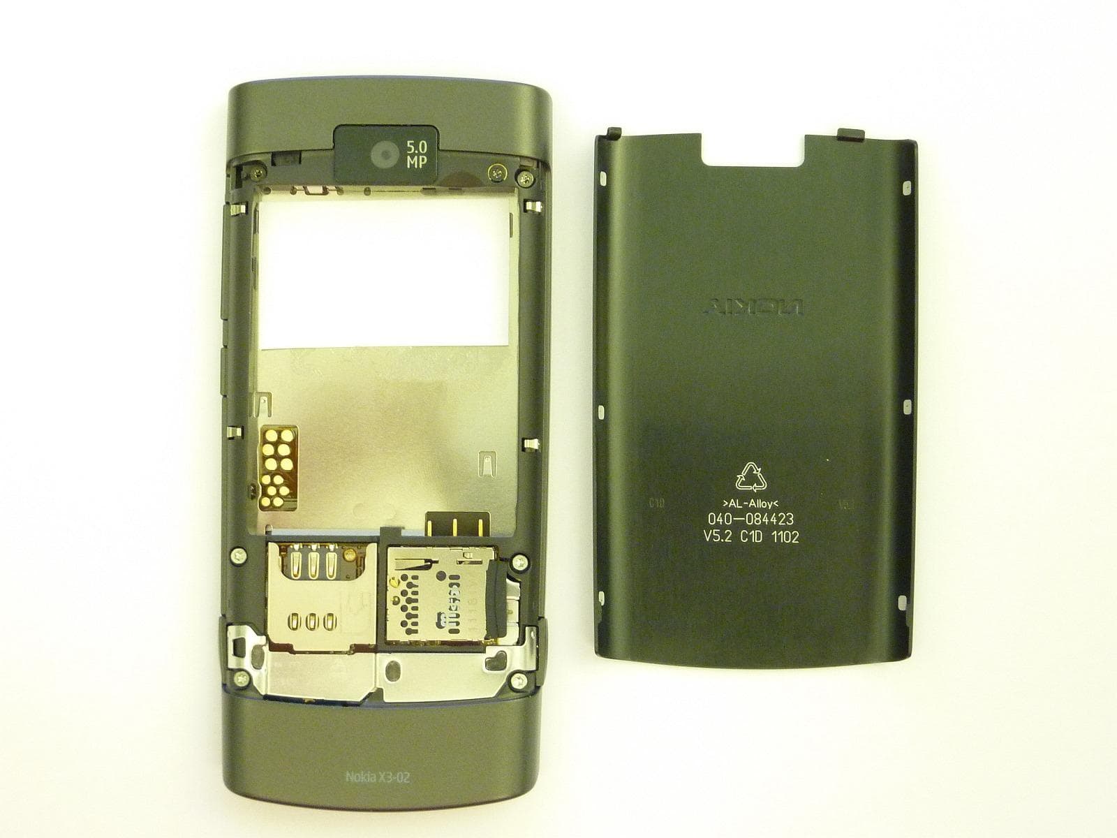 GSM/WCDMA cellular phone w/BT and WLAN - FCC ID PPIRM-775 - Microsoft Corporation