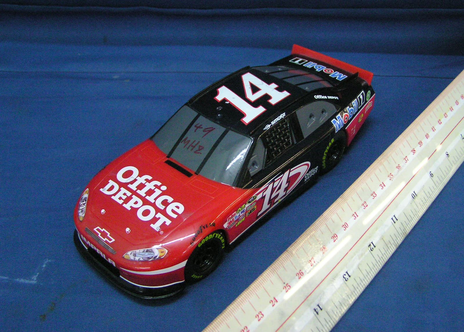 NASCAR 1/24TH RF - FCC ID PQN44422RX49MHZ - Spin Master Toys Far East Ltd.