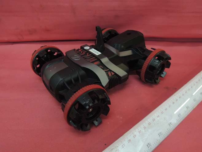 SPG SGS Spy Video Car (Date Code 30608AAT) - FCC ID PQN70133TX2G4 - Spin Master Toys Far East Ltd.