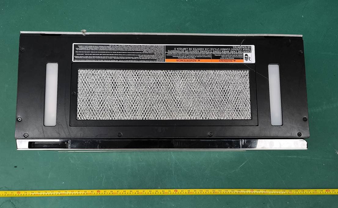 Household microwave oven - FCC ID PR4TANGOFLUSH330Y - Whirlpool Microwave Products Development Limited.