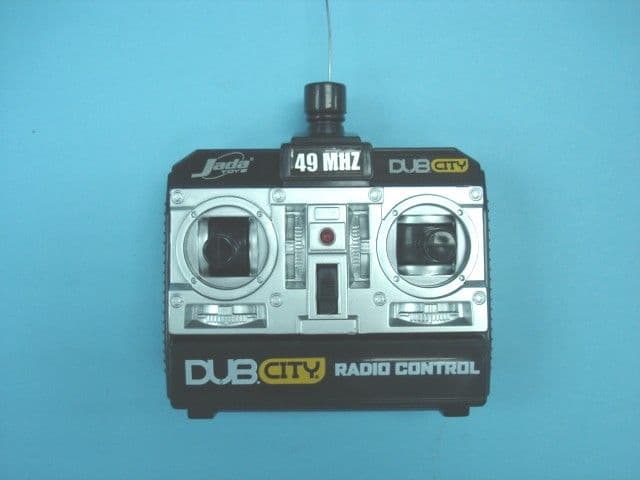 RADIO CONTROL CAR - FCC ID PWYJT49TX86100 - Jada Toys Company Limited