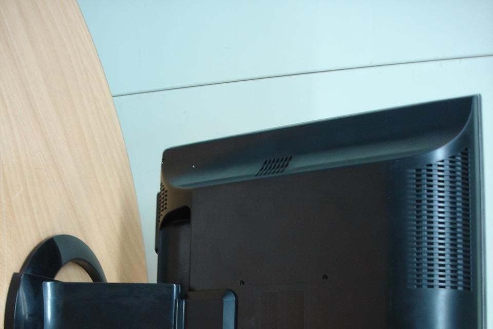 TFT LCD MONITOR - FCC ID PXWHL720D - Wooyoung Telecom Co., Ltd.