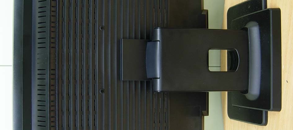 LCD Monitor - FCC ID PXWU90D - Wooyoung Telecom Co., Ltd.
