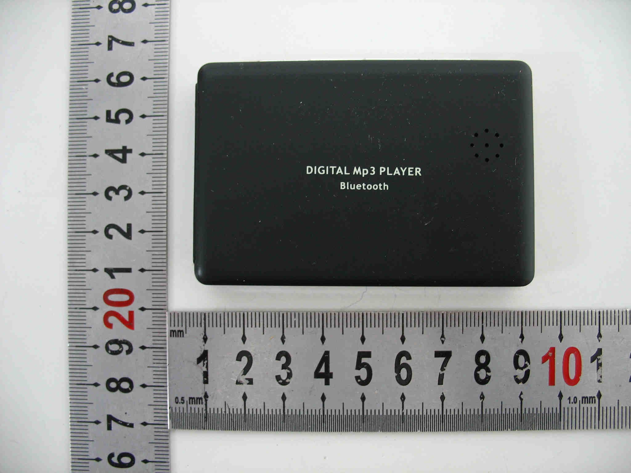 MP3 Player - FCC ID PY9MP935B2001 - Elelux International Ltd.
