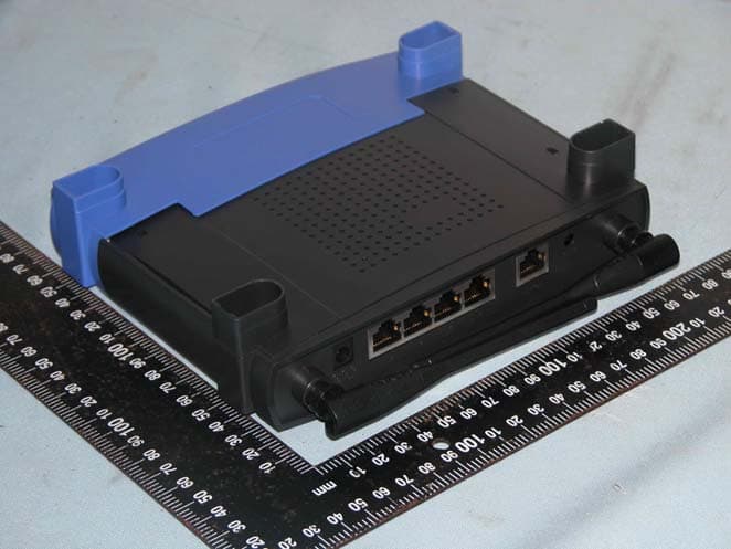 Wireless-G Broadband Router With 4-Port Switch - FCC ID Q87-WRT54GV82 - LINKSYS LLC