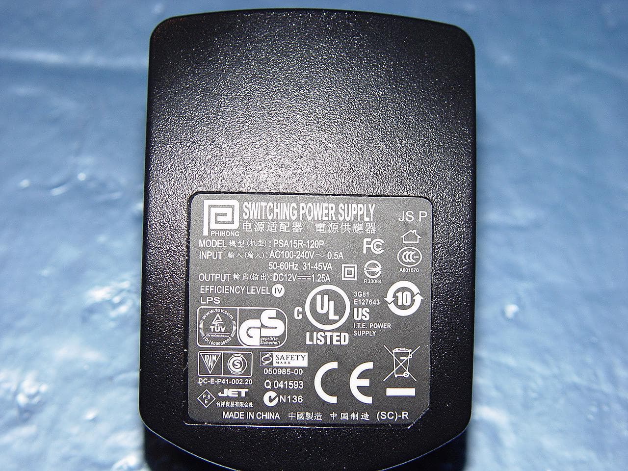 Aruba AP-105 Wireless Access Point - FCC ID Q9DAP105SDR - Hewlett Packard Enterprise Company
