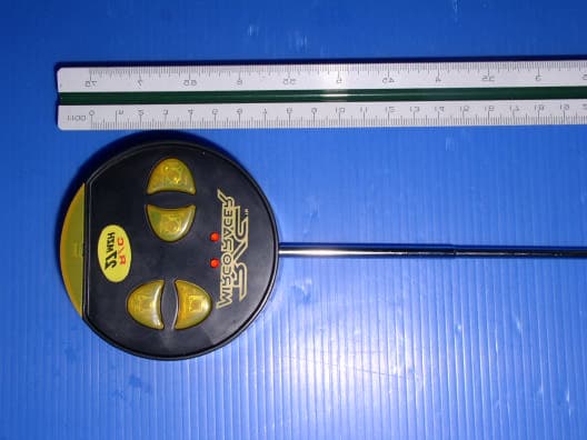 RC Car - FCC ID QI7RCFF27B01 - Uni-Fortune Toys Ind Ltd