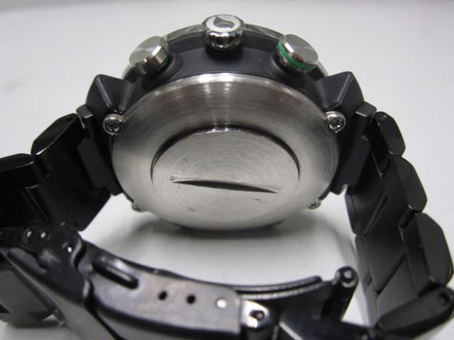 Bluetooth Low Energy Smart Watch - FCC ID QITCD002 - ConnecteDevice Limited