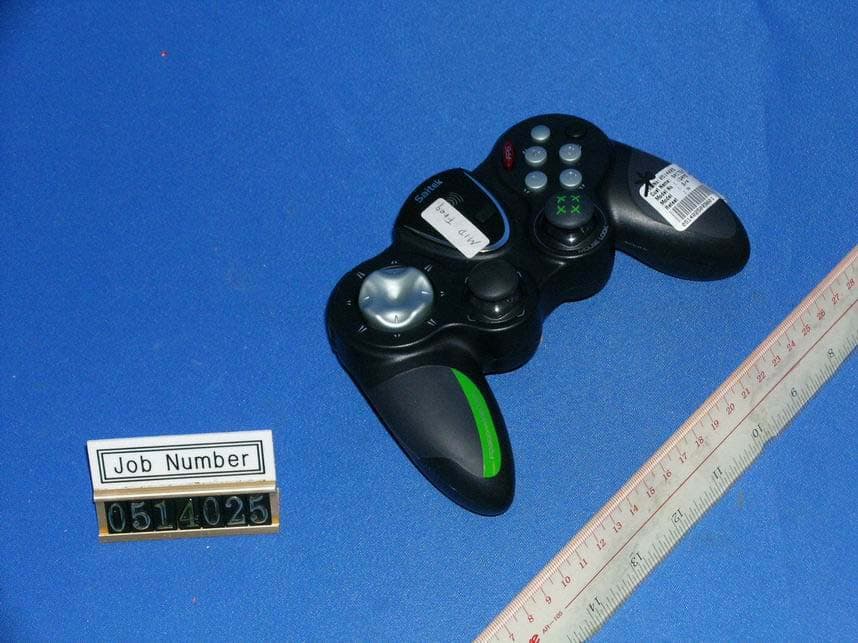 P2900 Wireless Pad (Game Pad Unit) - FCC ID QIWPP19-1 - Saitek Electronics (SHENZHEN) Ltd