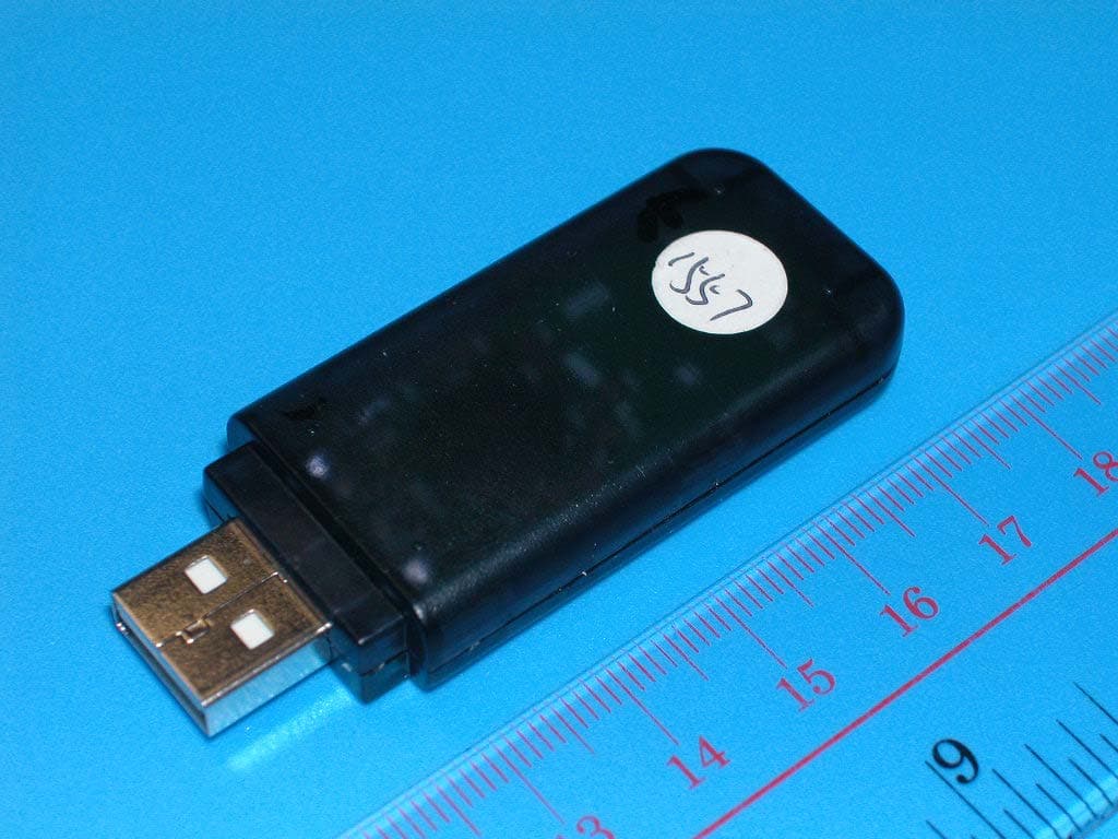 P2900 Wireless Pad (Dongle Unit) - FCC ID QIWPP19-2 - Saitek Electronics (SHENZHEN) Ltd