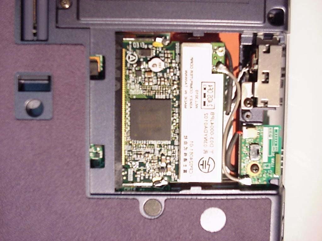 LifeBook ST Series Tablet PC's - FCC ID QK3-WL0006 - Fujitsu Australia Ltd