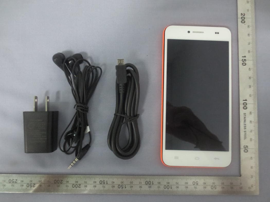Mobile phone - FCC ID QRP-AZUMIA55T - Azumi S.A