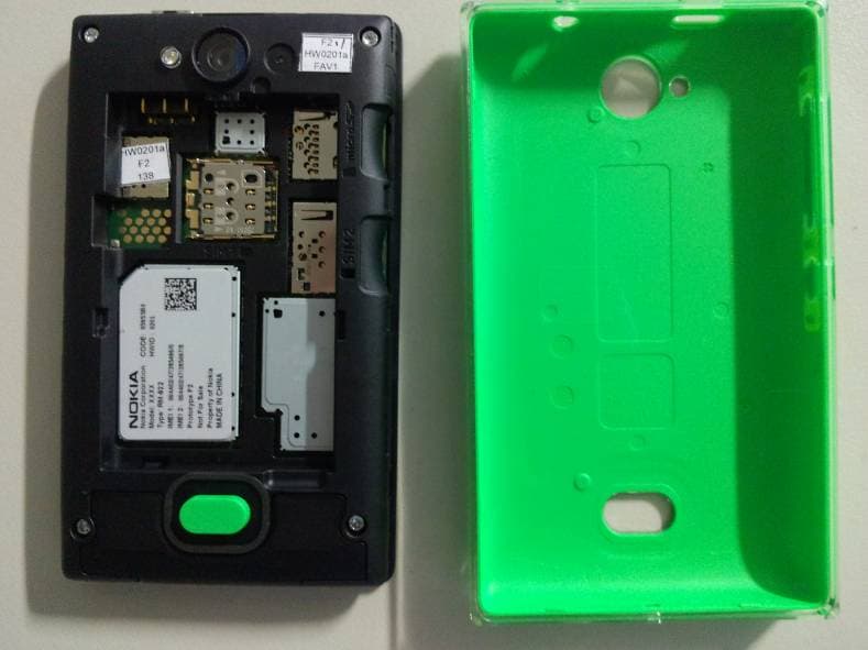 GSM Cellular Phone w/BT and WLAN - FCC ID QTLRM-922 - Microsoft Corporation