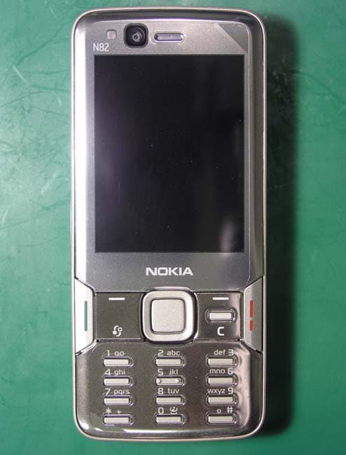 GSM/WCDMA Cellular phone w/BT and WLAN - FCC ID QVVRM-313 - Microsoft Corporation