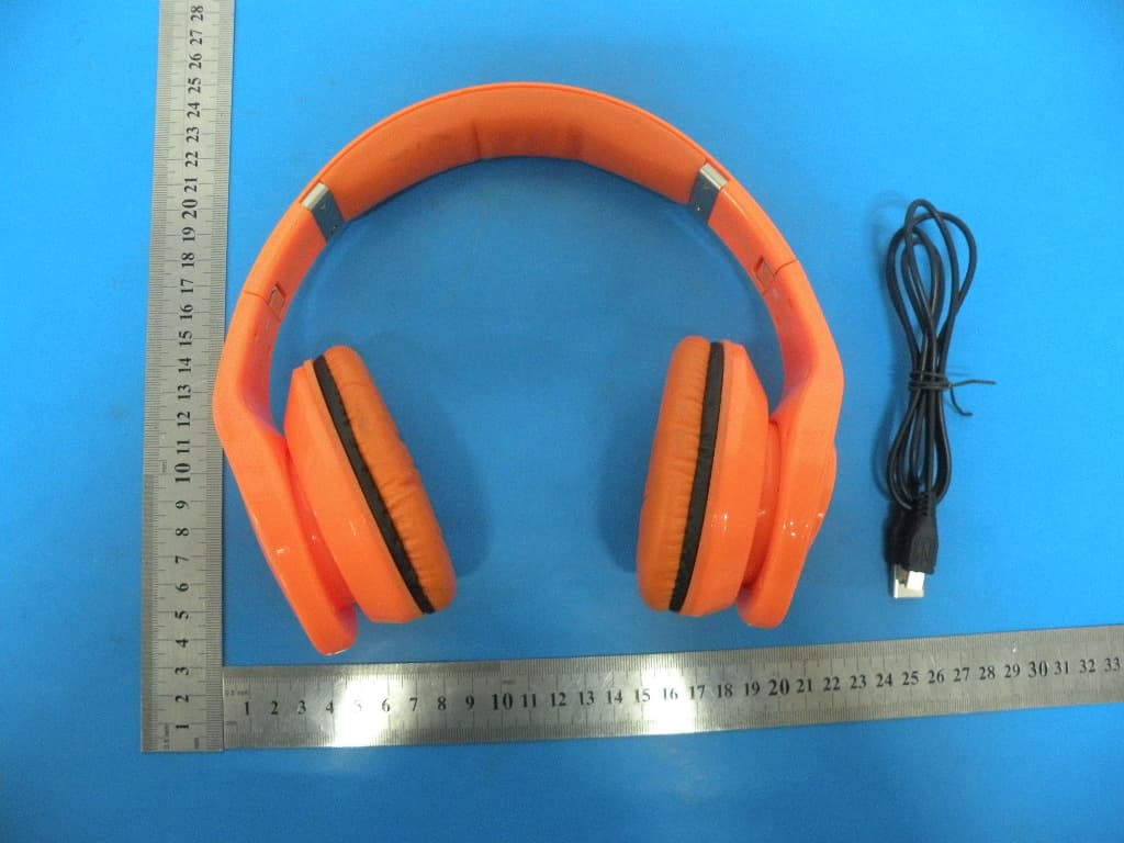 Wireless Bluetooth Headphones - FCC ID R8H-BT-H01 - Shenzhen XinHuaMei Electronics Limited Company