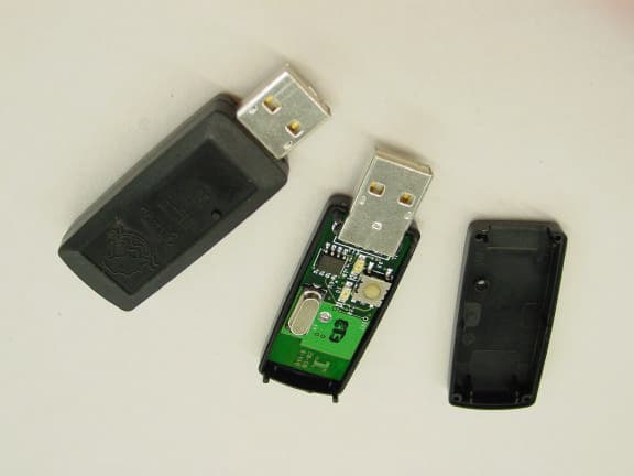 USB Dongle - FCC ID R8KUGQUBE1US - Unigen Corporation