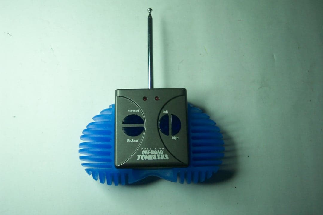 27MHz Radio Transmitter - FCC ID RDJ93074 - Serendipity (H.K.) Ltd.