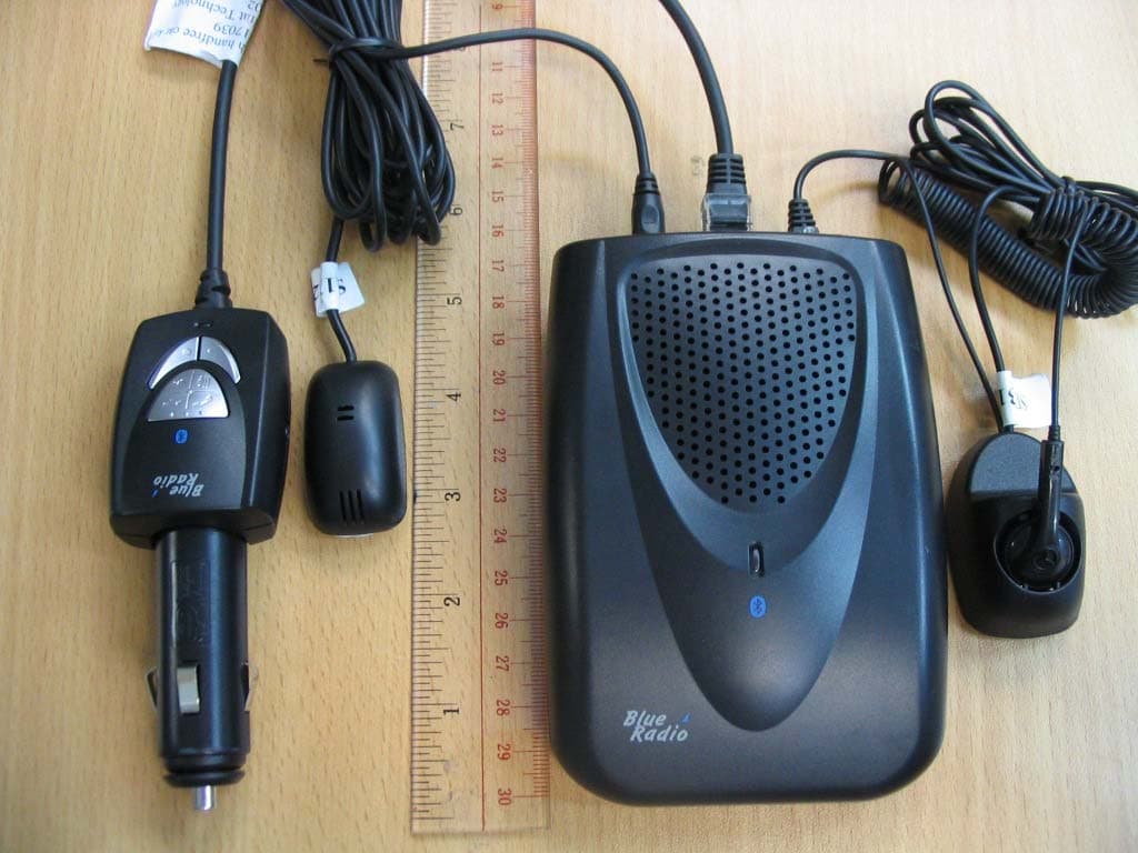 Bluetooth Handsfree Car Kit - FCC ID RIIBTU-02 - Unifat Technology Limited
