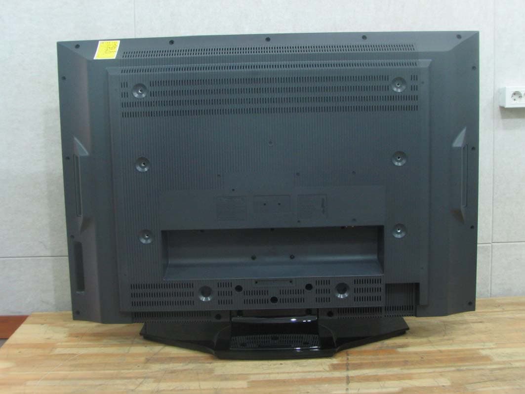 42 Inch LCD TV Monitor - FCC ID RLGTFTV4708 - Phyls FNC Co., Ltd.