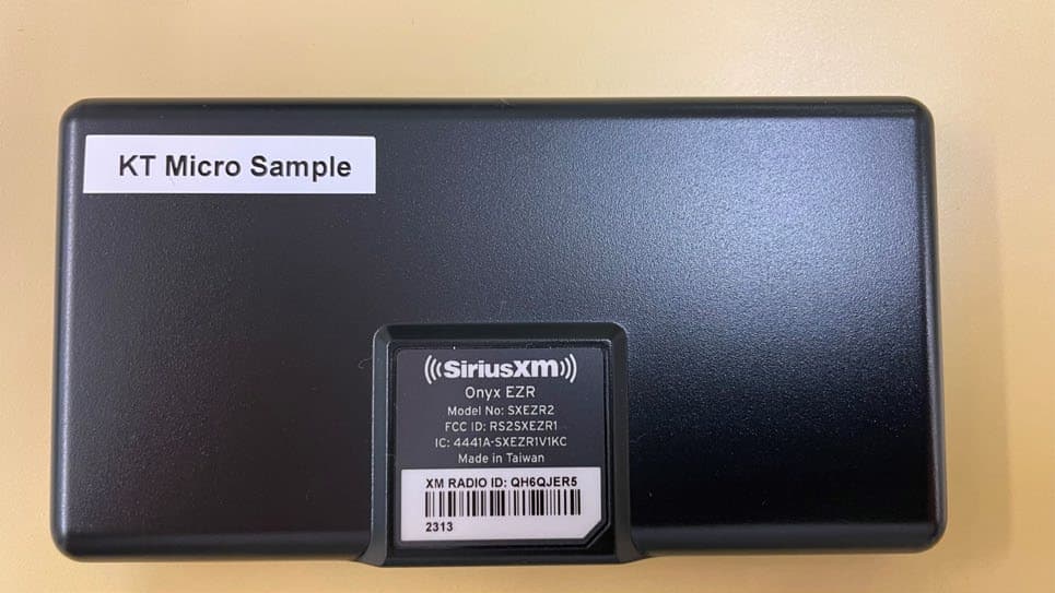 Satellite Radio with FM Transmitter - FCC ID RS2SXEZR2 - Sirius XM Radio Inc.
