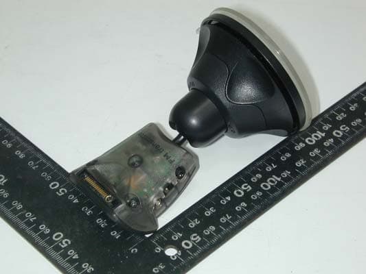 2V00.100 FM Transmitter - FCC ID S4LFMTRANS - TomTom International BV