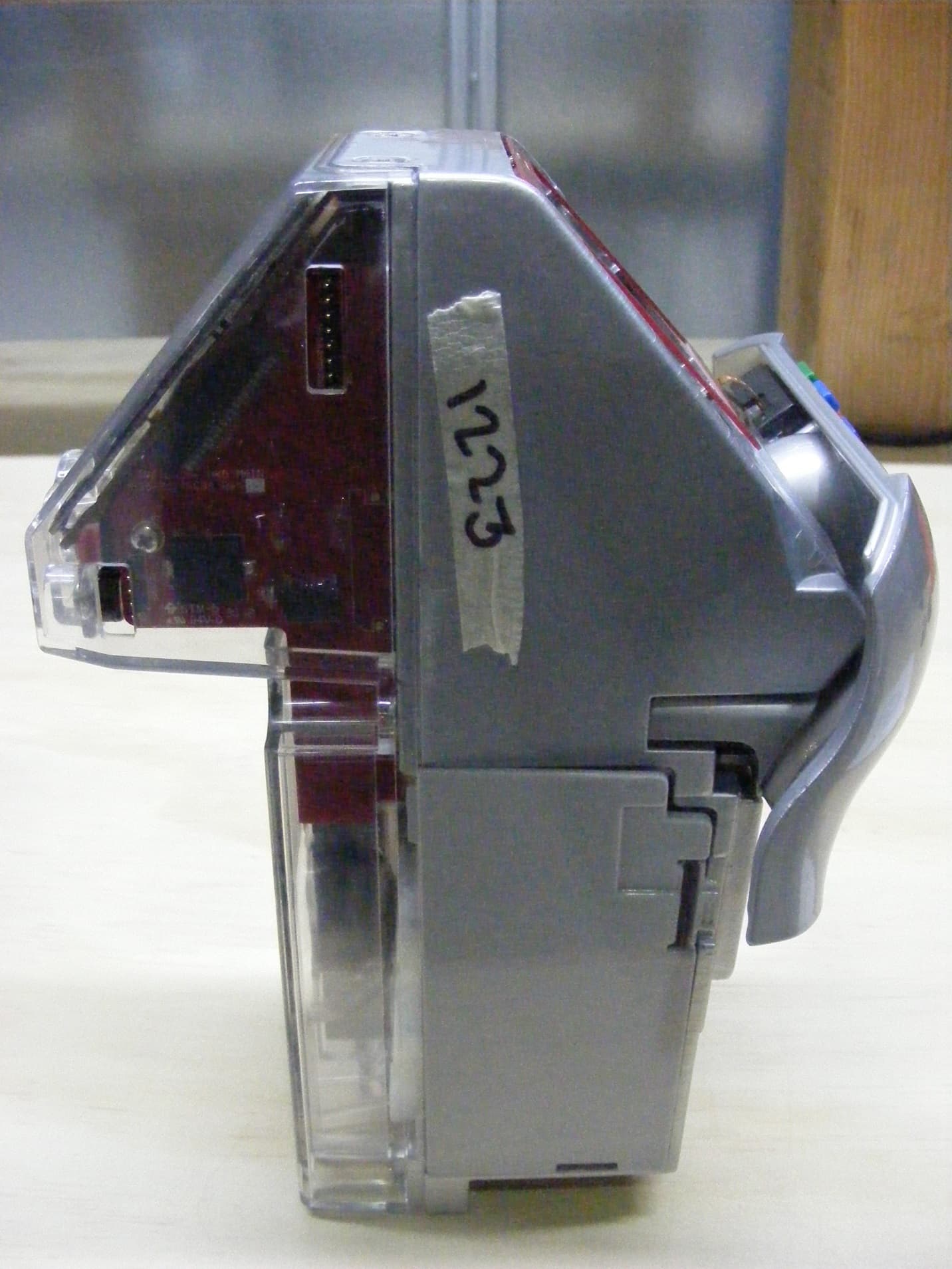 Parking Meter with Data Collection - FCC ID SGWIPS2007SSPM - IPS Group Inc.