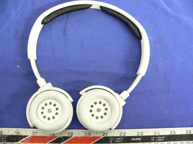 2.4GHz Bluetooth Ipod Headphone - FCC ID SIO-NSHP10 - TEN Technology, Inc.