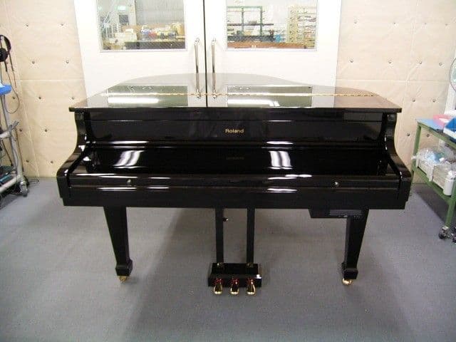 ELECTRONIC PIANO WITH USB PORT - FCC ID SOPRG-7 - Roland Corporation