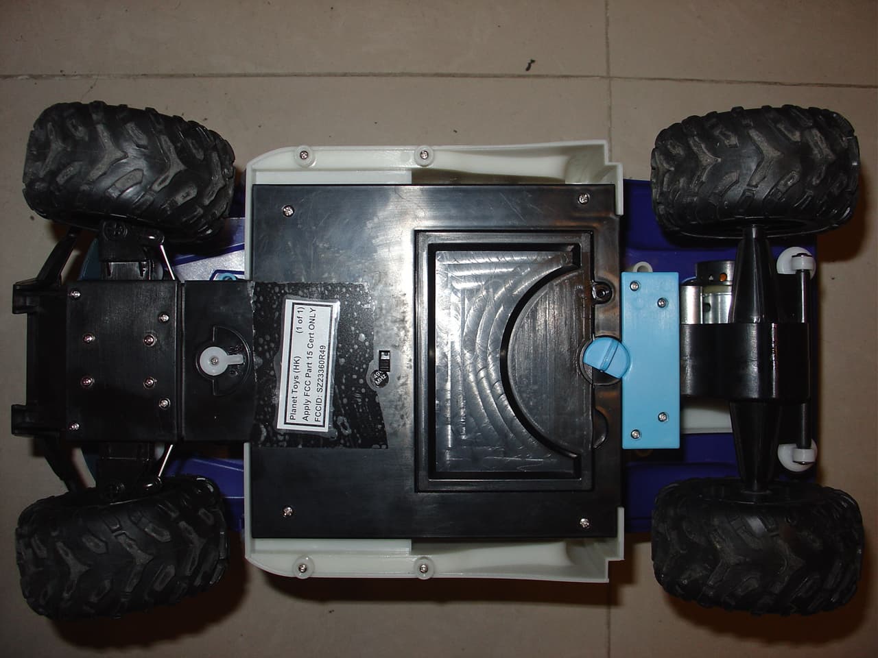 REMOTE CONTROL RECEIVER - FCC ID SZ23360R49 - Planet Toys (HK) Ltd.