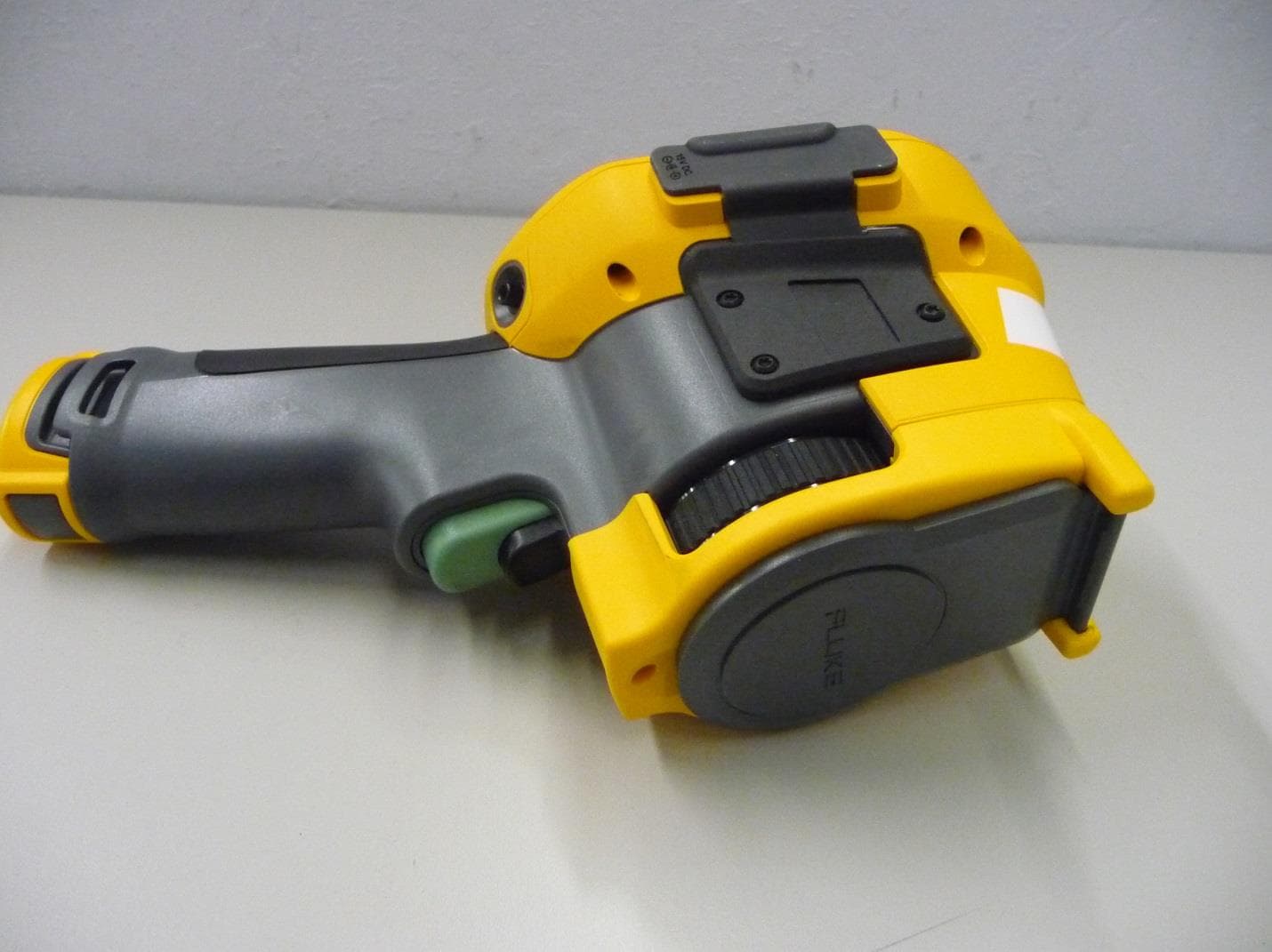 Gemini - FCC ID T68-FT400 - Fluke Electronics