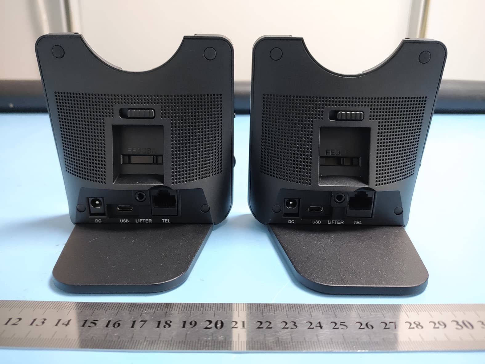Wireless headset base station - FCC ID T7HX7452 - RTX Hong Kong Ltd.
