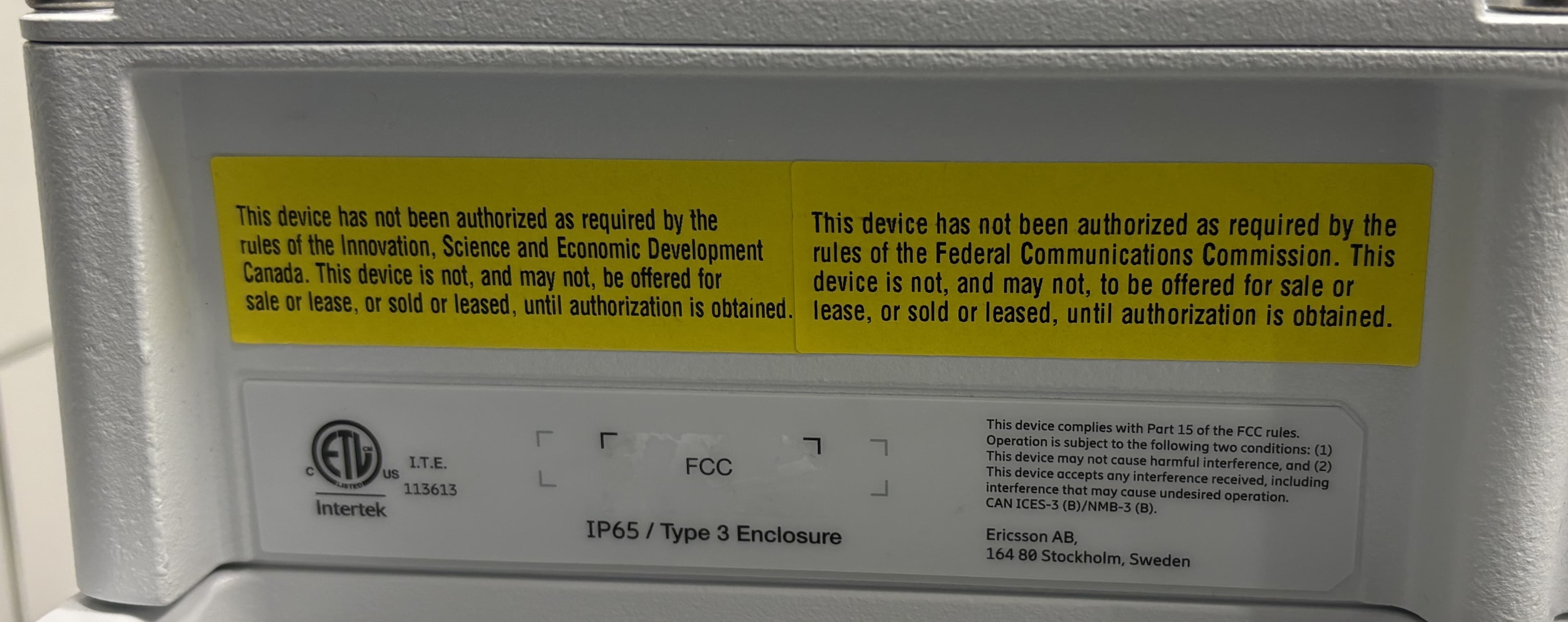 Dual band, Multi-standard remote radio - FCC ID TA8AKRC163003 - Ericsson AB
