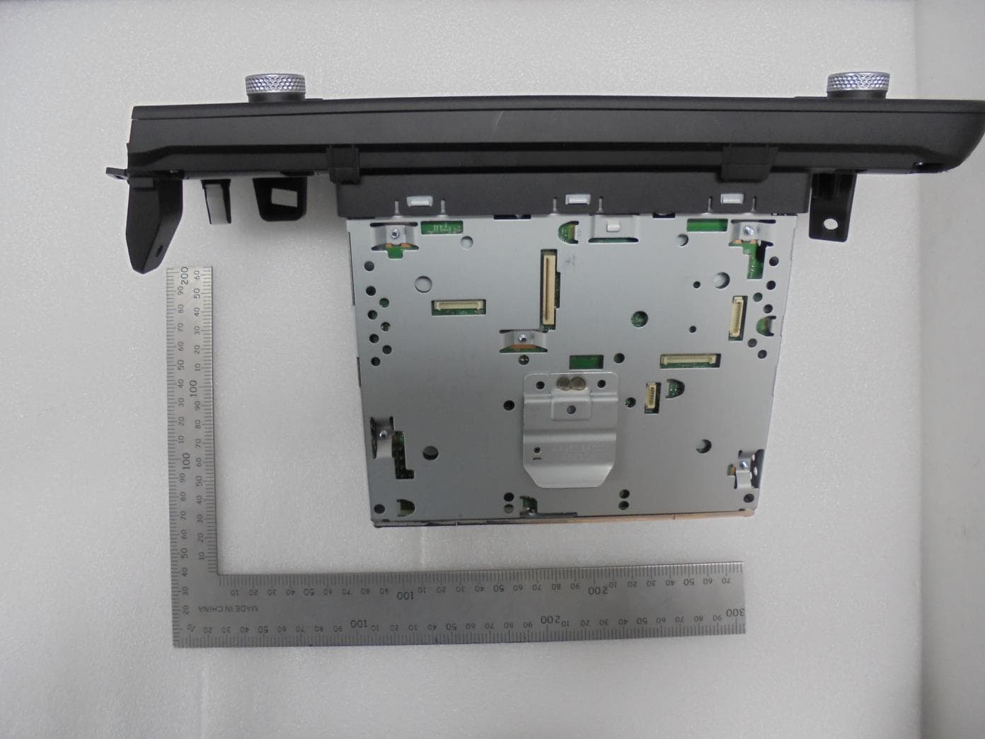 Car Audio System - FCC ID TQ8-DA3300AAN - HYUNDAI MOBIS CO., LTD.
